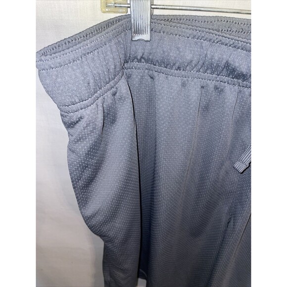 Athletic Works Training Shorts Mens Size 40-42 Gray Stretch Waist Drawstring - Picture 5 of 12